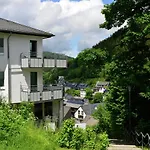 Apartment Modernes Mit Zentralheizung In *