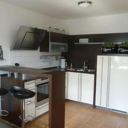 Modernes Mit Zentralheizung In Apartament *