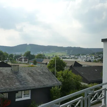 Lägenhet Modernes Mit Zentralheizung In