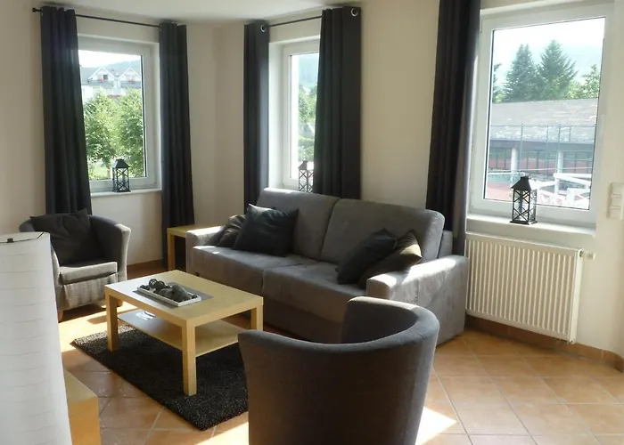 Modernes Mit Zentralheizung In *